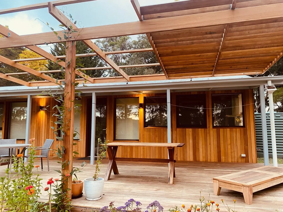 Hardwood deck and pergola outdoor living area in the Adelaide Hills